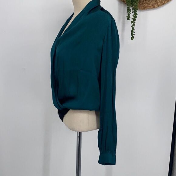 Paige Sevilla  Drapey Sleeve Crossover V-Neck Long Sleeve Bodysuit‎ Green XS - Picture 4 of 16